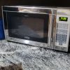 Sunbeam Microwave for sale great condition and works well